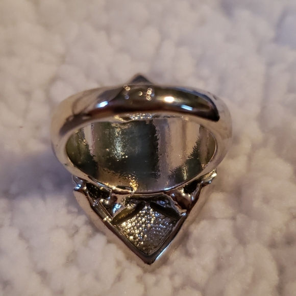 Express Ring - Picture 9 of 10